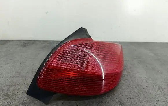 Peugeot 206 Rear/tail lights 2531D
