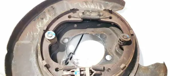 Nissan Quest Handbrake/parking brake pads 