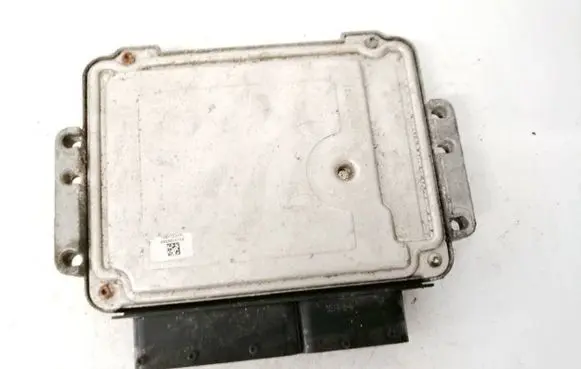 KIA Ceed Engine control unit/module 0281013570 39102-2a720