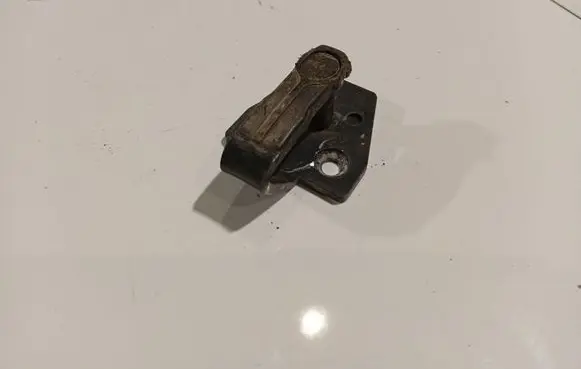 Citroen Berlingo Rear door lock loop/hook striker