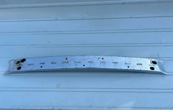 Toyota Yaris Front bumper cross member