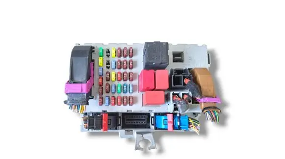 Peugeot Boxer Fuse module 1369216080