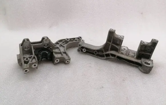 Porsche Taycan 9J1 Sway bar bush bracket, front 9J1413358A 9J1413357A