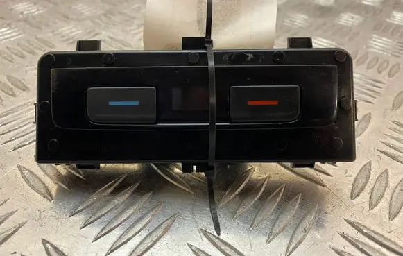 Volkswagen Tiguan Climate control unit 3G0907049D