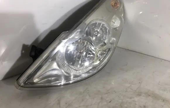 Renault Master III Headlight/headlamp 1ER01011703