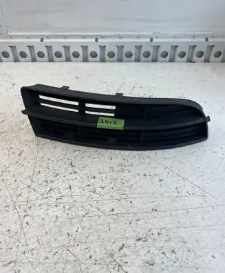 Volkswagen Touran II Front bumper lower grill 1T0853666 13403