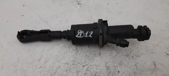 Peugeot 407 Clutch slave cylinder 9681439480