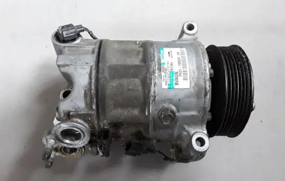 Land Rover Discovery 4 - LR4 Air conditioning (A/C) compressor (pump) 9X2319D629DA