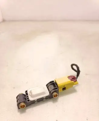 Audi A4 S4 B7 8E 8H Airbag deployment crash/impact sensor 8E0959643B 091204 C10475