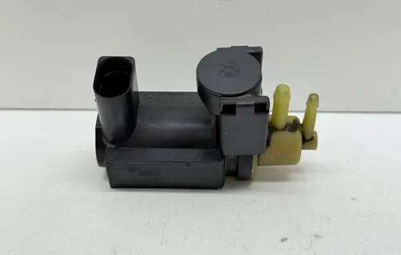 Volvo XC60 Turbo solenoid valve 31339808 70466400