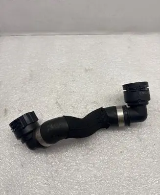 BMW 5 G30 G31 Engine coolant pipe/hose 8597362