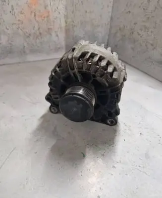 Volkswagen Caddy Generator/alternator 03L903024M