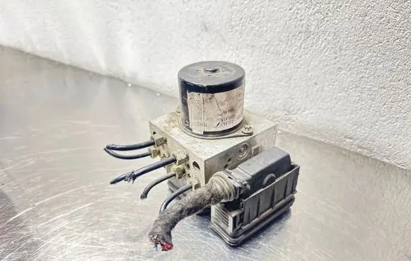 Opel Insignia A ABS Pump 13316697