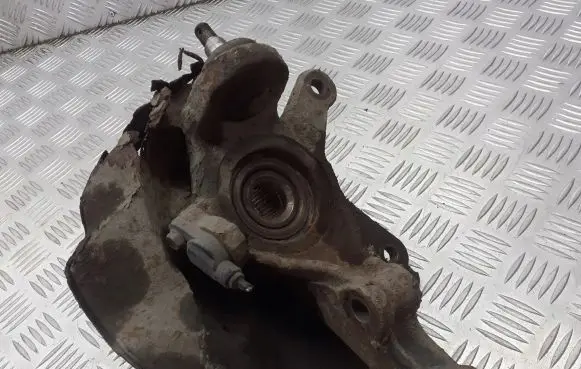 Honda Civic Front wheel hub spindle knuckle