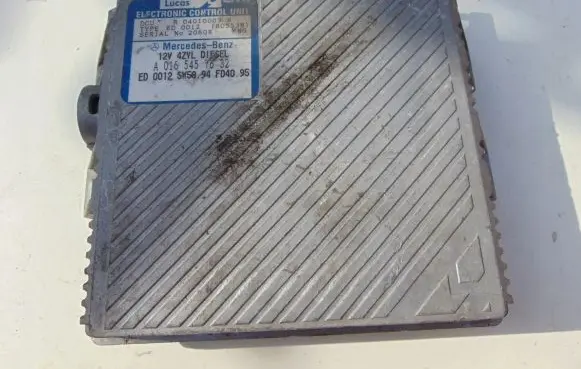 Mercedes-Benz E W210 Engine control unit/module A0165457632
