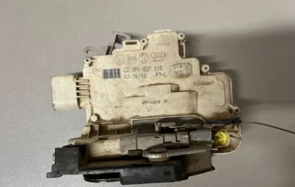 Seat Altea Front door lock 1P1837015 A046465