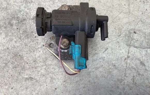 Peugeot 607 Turbo solenoid valve 9635704380 0928400414