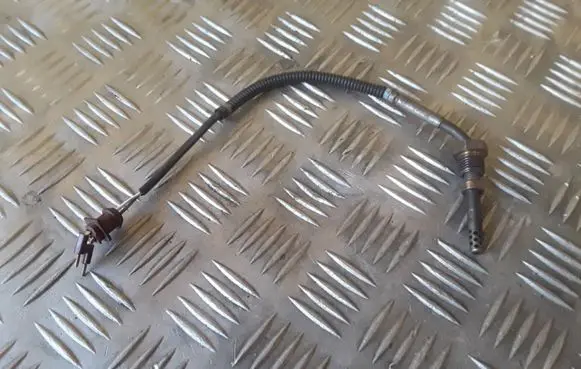 Audi A4 S4 B8 8K Exhaust gas temperature sensor 03L906088E