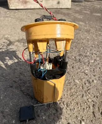 BMW 3 E90 E91 In-tank fuel pump 