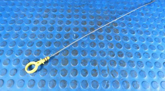 Oil level dip stick