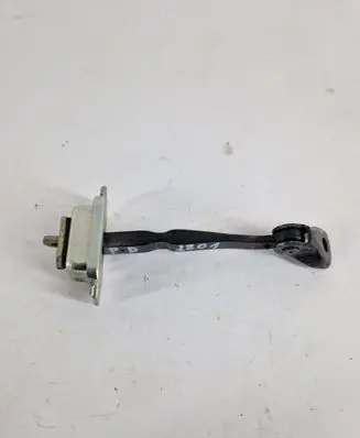 Renault Kadjar Front door check strap stopper 