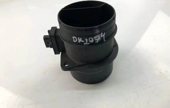 Skoda Superb B6 (3T) Mass air flow meter 03L906461A