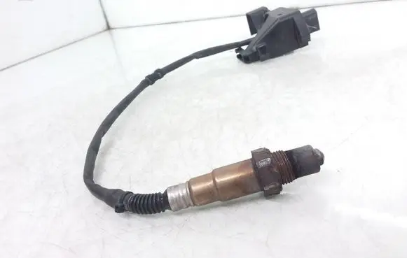 Volkswagen Golf VI Lambda probe sensor 06J906262N 0258010044