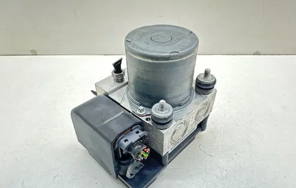 Peugeot 3008 I ABS Pump 9666930880