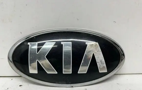 KIA Ceed Manufacturers badge/model letters 