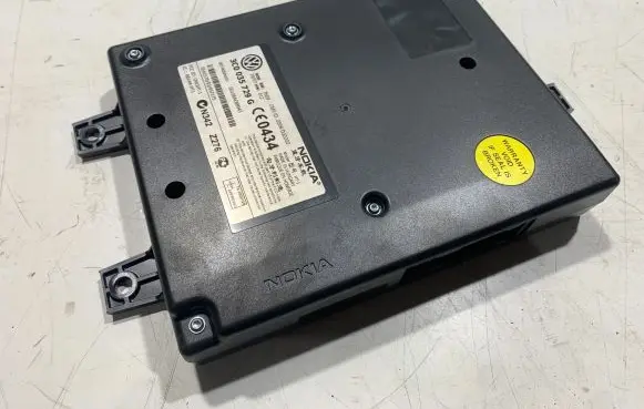 Volkswagen PASSAT B6 Bluetooth control unit module 3C0035729G 00106AE8B943 N342Z276