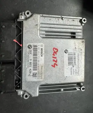 BMW 1 E82 E88 Engine control unit/module 7823420 0281014572 030290326