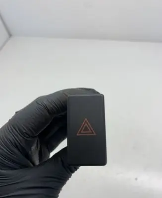 Toyota Avensis T250 Hazard light switch 157963 TR9503