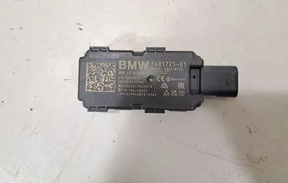 BMW X7 G07 Keyless system antenna 5A81725 5B60518