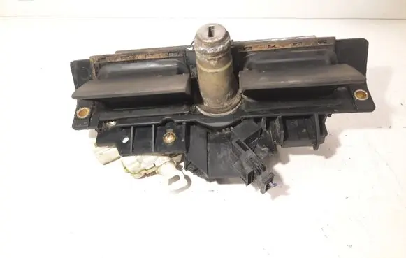 Audi A6 S6 C5 4B Tailgate exterior lock 4B0827565