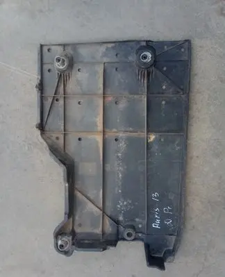 Toyota Auris E180 Center/middle under tray cover 