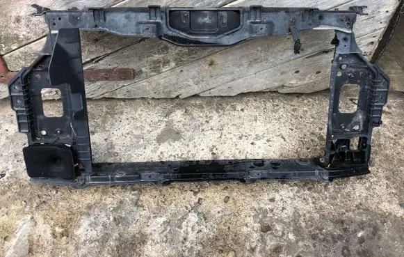 Hyundai i40 Radiator support slam panel