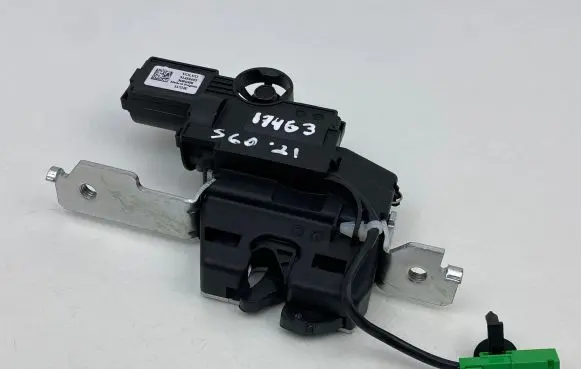 Volvo S60 Seat back rest lock catch 31436463 115320 3084508