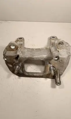 Nissan X-Trail T32 Engine mount bracket 038170