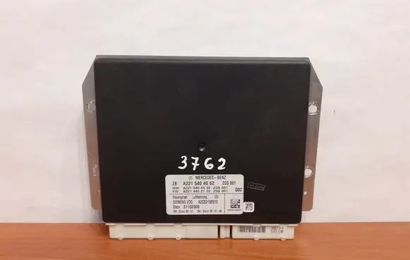 Mercedes-Benz S W221 Air suspension control unit module (rear) A2214422702 A2215404062
