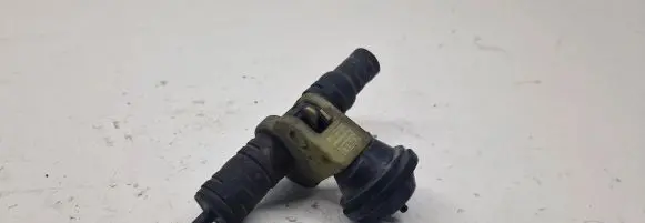 Volkswagen Golf IV Coolant heater control valve 4AD819809