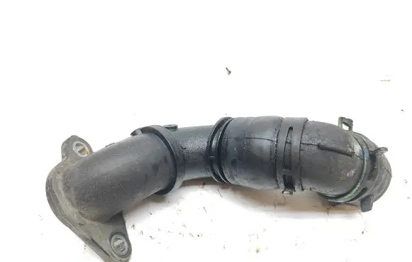 Nissan NV300 EGR valve line/pipe/hose 147134852R