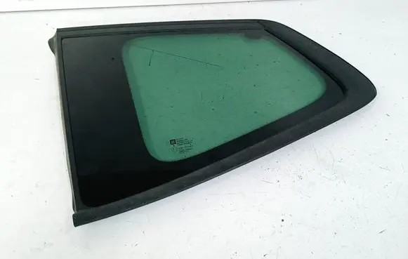 Opel Zafira C Rear side window 20957908 510508554