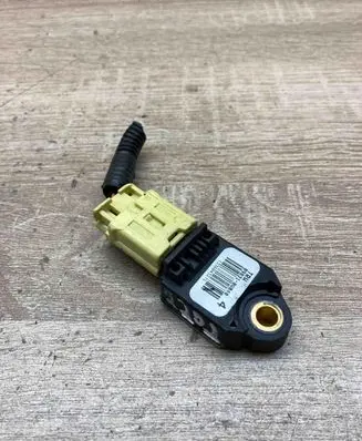 Lexus IS 220D-250-350 Airbag deployment crash/impact sensor 898310W040