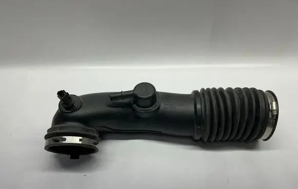 Ram 1500 Air intake duct part 68449572AA