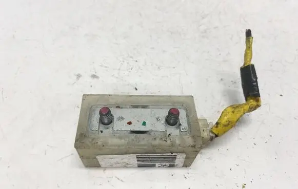 Mitsubishi Outlander Airbag deployment crash/impact sensor mr587735 w2t10871