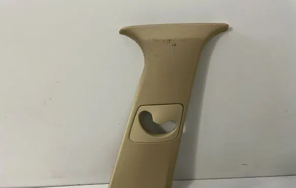 BMW X5 E70 (B) pillar trim (top) 7129752