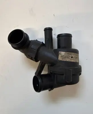 Land Rover Range Rover Sport L320 Thermostat AH228575AE