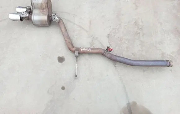 Maserati Ghibli Rear muffler/silencer tail pipe 