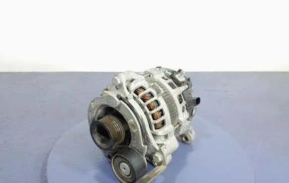 Audi A4 S4 B7 8E 8H Generator/alternator 8571358