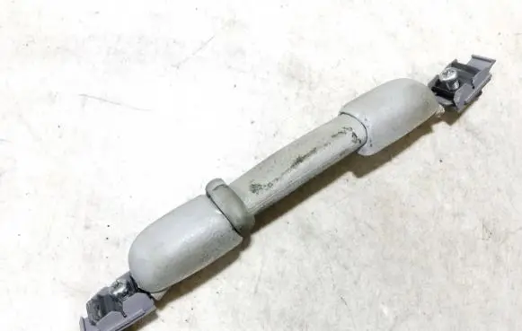 Suzuki Grand Vitara II Rear interior roof grab handle